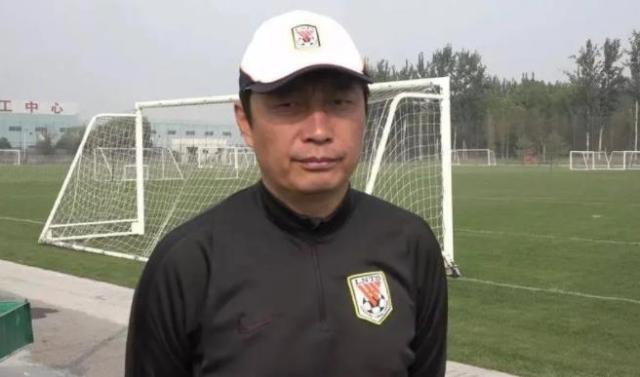 开云体育网址最新-于远伟:新加坡队很强 要表现出年轻人斗志和顽强